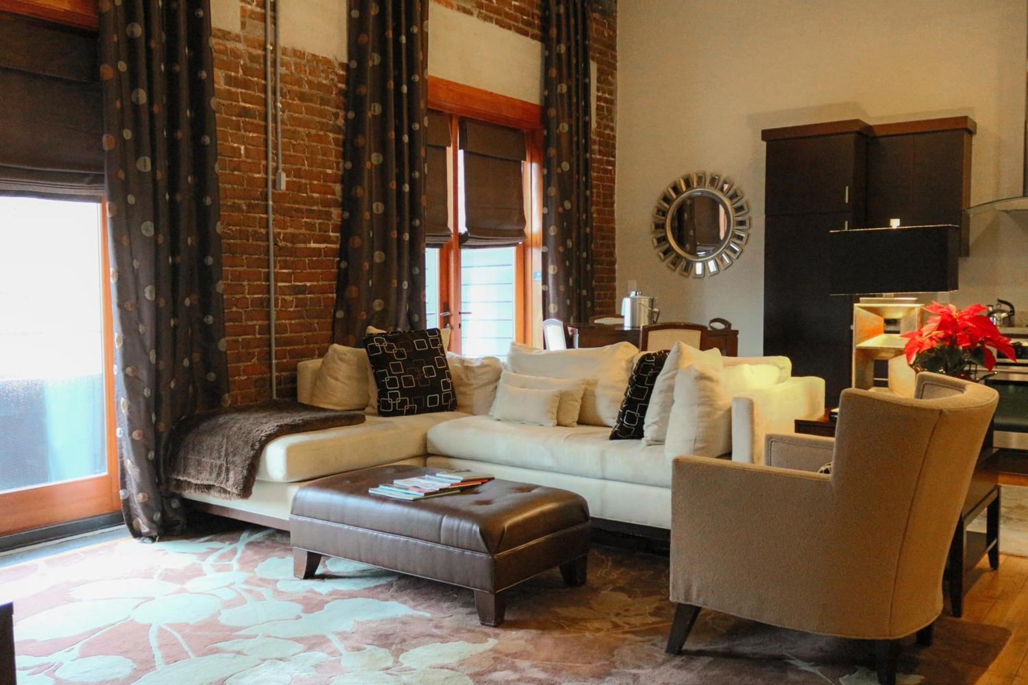 The Restoration Hotel Charleston Rum bild